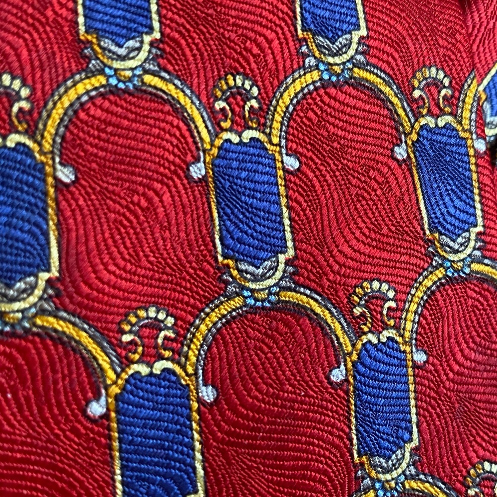Burberry 💯 All Silk Luxurious Made in France Logo Timeless Tie - Picture 15 of 16